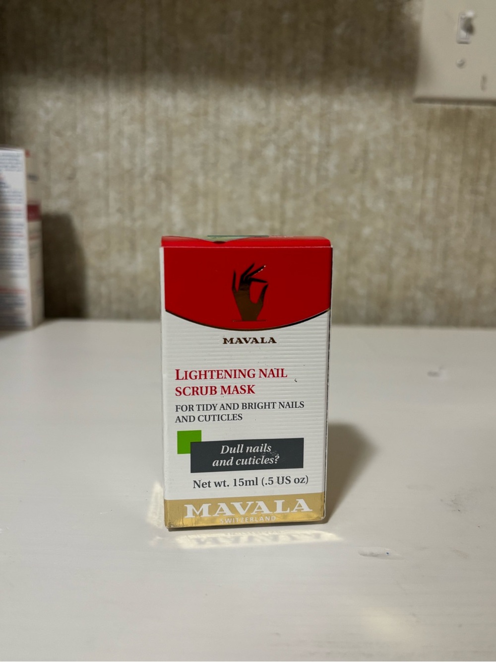 Mavala Lightening Nail Scrub Mask - White & Red